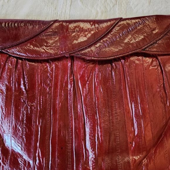 Rich red burgundy Eel skin clutch - Picture 8 of 10